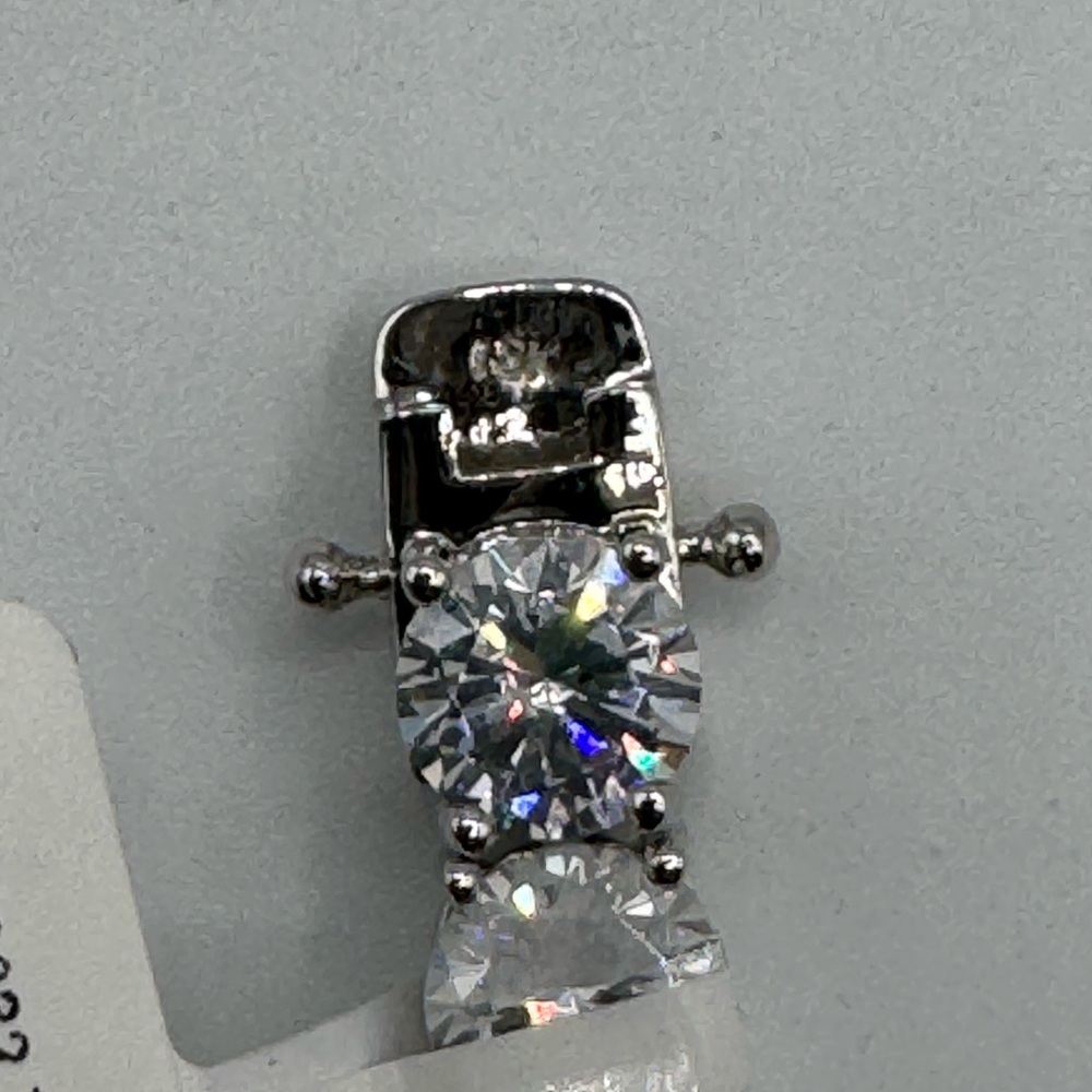 18k Tennis Bracelet - Picture 10 of 11